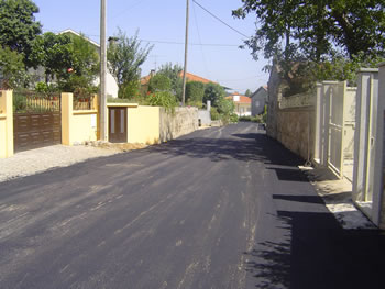 Caminho do Lugar dos Pomares pavimentado
