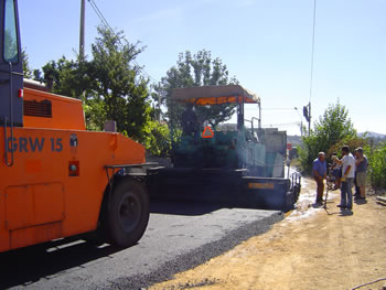 Caminho entre Martim d' Além e Venda pavimentado