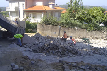 Caminho da Lousa está a ser pavimentado