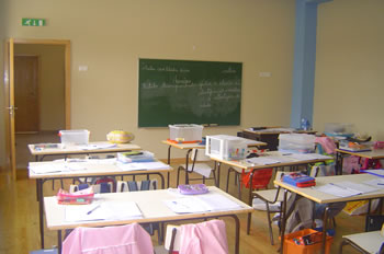 Alunos já tiveram aulas na escola 