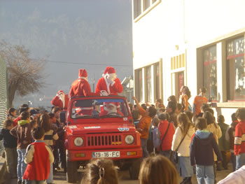 Pai Natal chegou mais cedo à EB1 de Martim