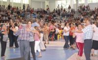 Três mil avós do concelho juntaram-se no Pavilhão Municipal